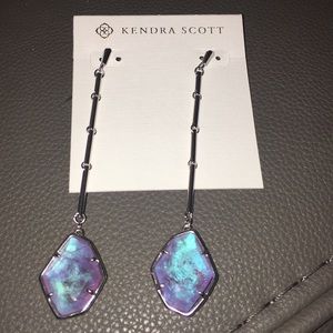 NWT Kendra Scott earrings